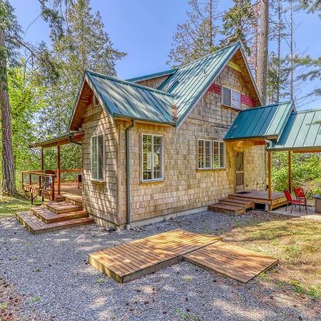 Camano Writer'S Cottage Exterior photo