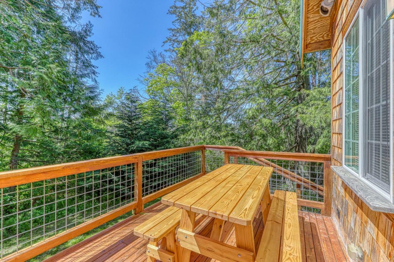 Camano Writer'S Cottage Exterior photo