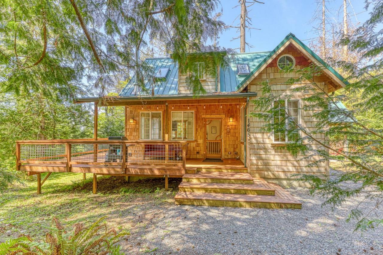 Camano Writer'S Cottage Exterior photo
